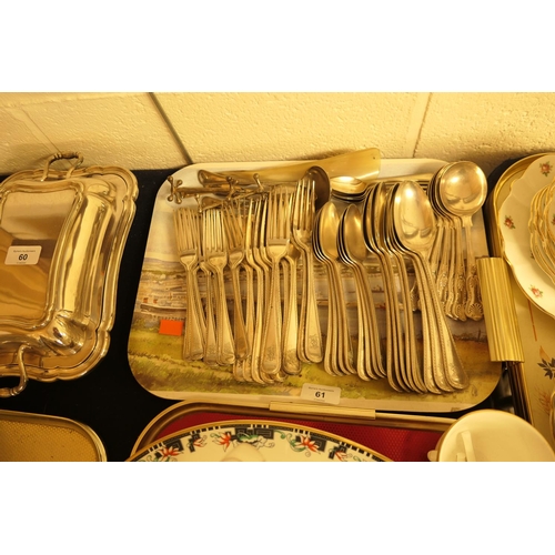 61 - Quantity of silver plated flat ware including Elkington & Co.