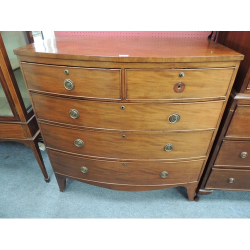 634 - Mahogany bow front chest of drawers, 19th Century