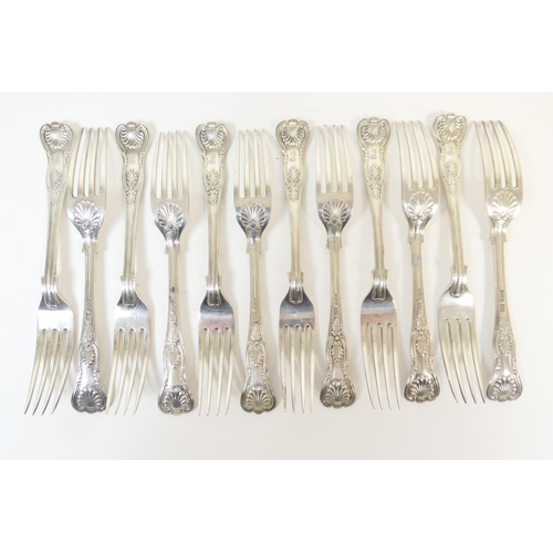 201 - Twelve George V silver Kings pattern dessert forks, by Mappin & Webb, Sheffield 1913, each engraved ... 