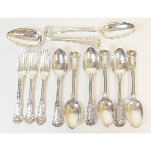 223 - Pair of George IV silver Kings hourglass pattern table spoons, Eley & Fearn, London 1822; also a set... 