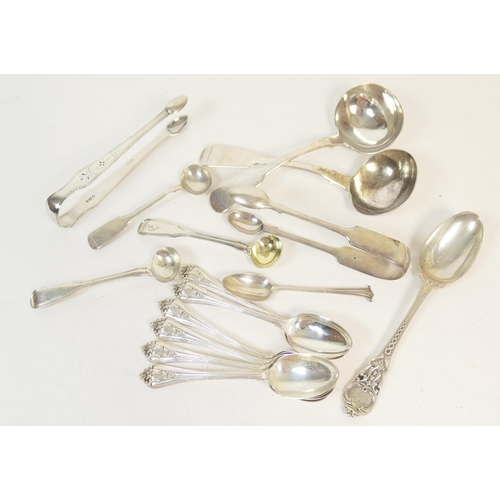 237 - Pair of Victorian silver fiddle pattern sauce ladles, by William Bateman and Daniel Ball, London 184... 