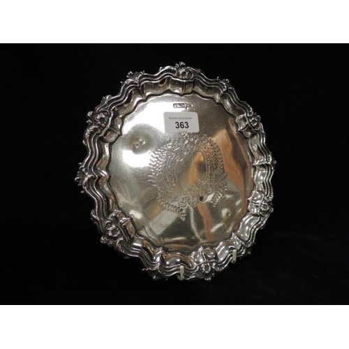 363 - Walker & Hall silver card tray, Sheffield 1905, weight 340g, 21cm diameter