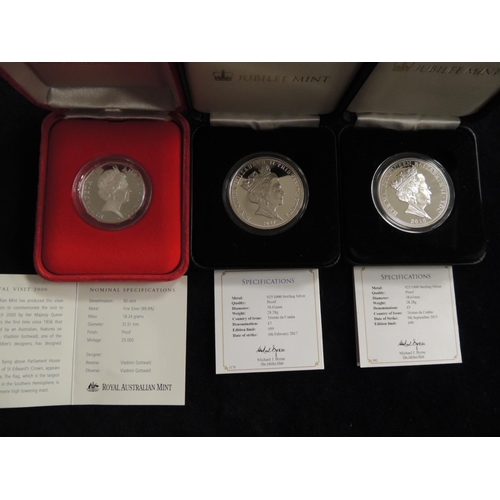 487 - Queen Elizabeth II royal commemorative silver proof £5 coin; also a Sapphire Jubilee silver proof £5... 