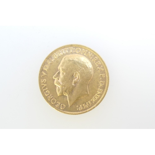 317 - George V sovereign, 1914 (EF), weight approx. 7.9g