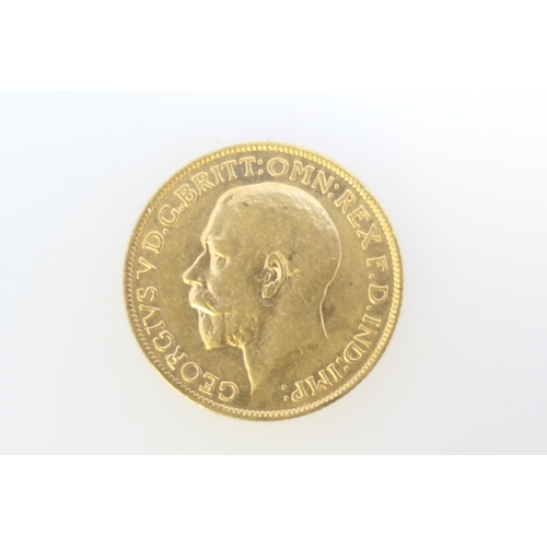 318 - George V sovereign, 1914 (EF), weight approx. 7.9g