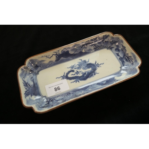 86 - Japanese Arita blue and white dish, Edo Period (late 17th/early 18th Century), rectangular form deco... 