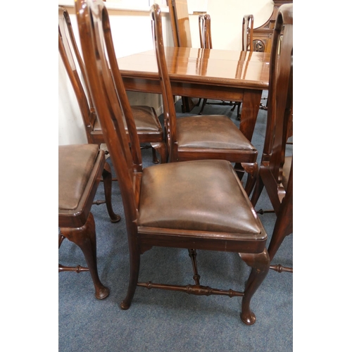 761 - Late Victorian mahogany satinwood banded wind out dining table, with two additional leaves, raised o... 