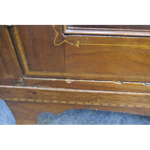 706 - Late George III mahogany and inlaid bookcase cabinet, circa 1790-1810, of small proportions, surmoun... 