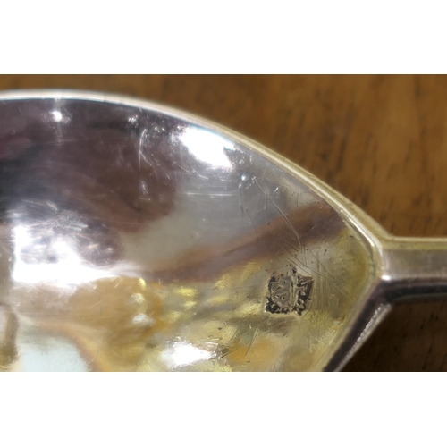 150 - James I seal top spoon, by William  Limpanny, London 1614, the seal stipple engraved with initials '... 