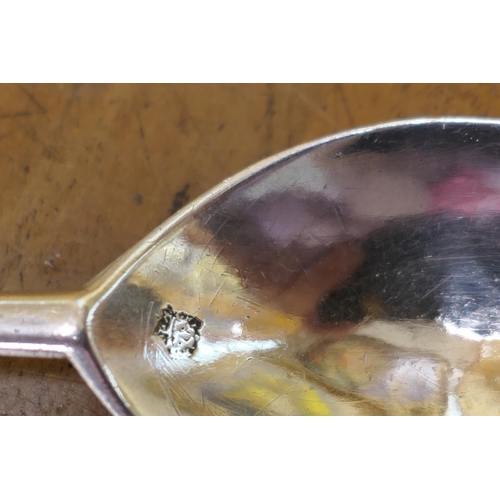 150 - James I seal top spoon, by William  Limpanny, London 1614, the seal stipple engraved with initials '... 