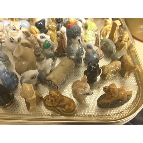 30 - Mixed Wade Whimsical collectables and a small quantity of Wade Whimsie-On-Why houses; also a book of... 