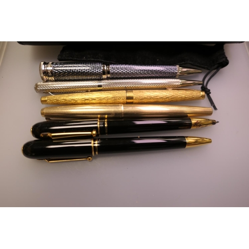 406 - Small assortment of pens including a Parker gold plated fountain pen with 14ct nib, three Dunhill re... 