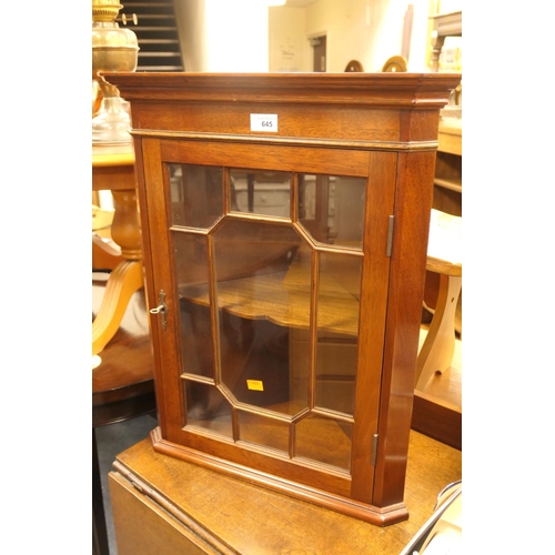 645 - Mahogany small hanging display cabinet