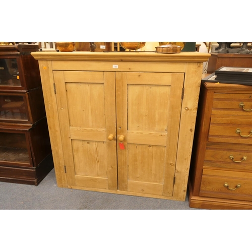 704 - Victorian pine parlour cupboard