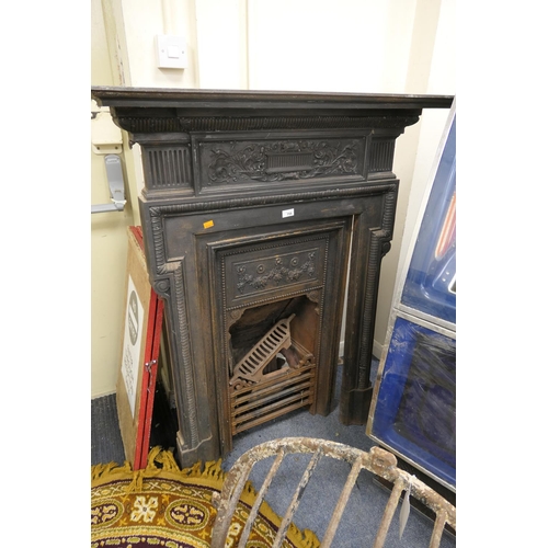 755 - Victorian cast iron fire grate with surround