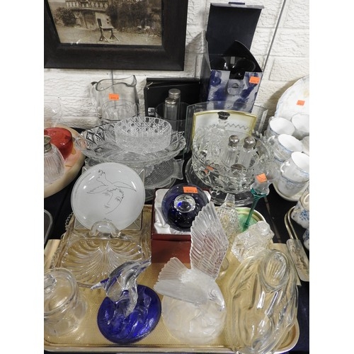 12 - Assorted glassware including Victorian rinser, mixed cut and moulded glassware, Picasso decorated pl... 