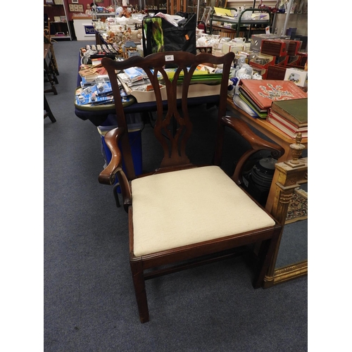 675 - 19th Century mahogany gentleman's armchair in Chippendale style