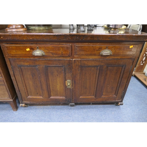 558 - Victorian mahogany side cabinet, width 128cm, depth 64cm, height 89cm