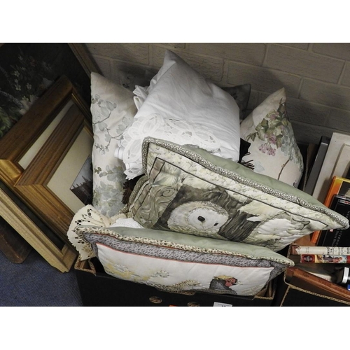 19 - Small amount of cushions and a white linen table cloth; also three framed prints