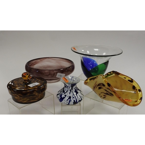 172 - Five pieces of art glass including Murano folded bowl, lidded pot, two bowls and a blue and white po... 