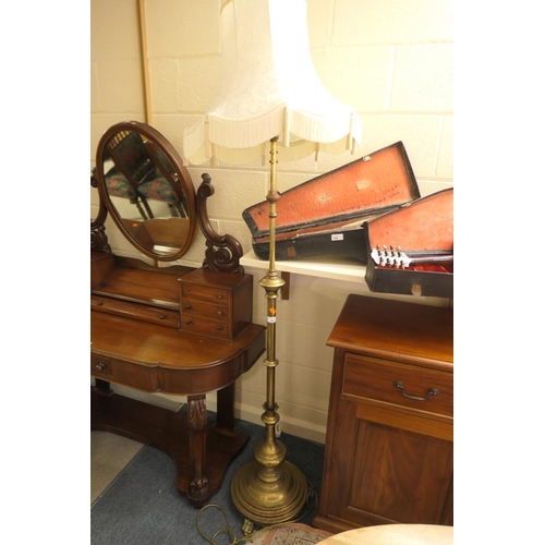 425 - Late Victorian brass extending standard lamp converted to electricity