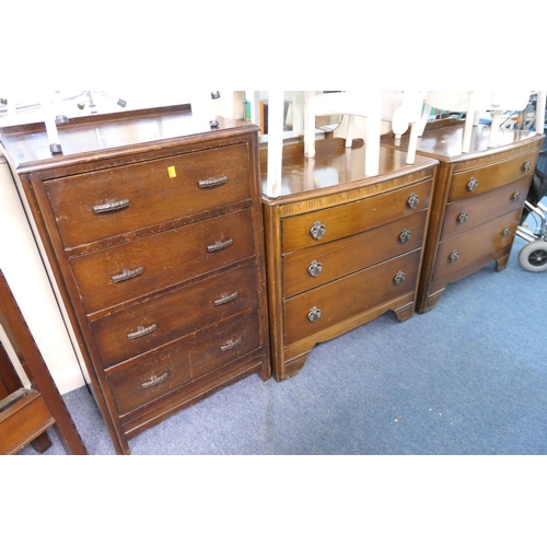 511 - Small oak chest of drawers and two oak dressing chests (3)