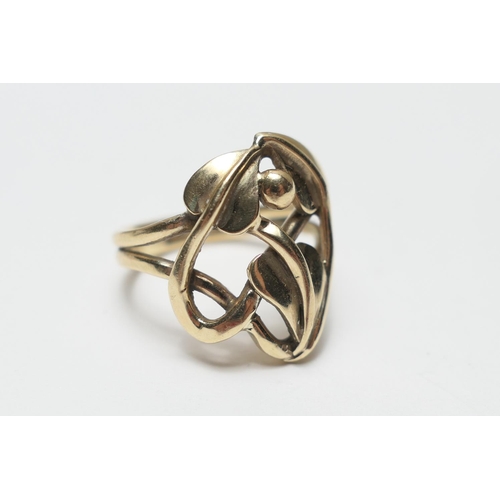 503 - Joanna Thomson, 9ct gold dress ring in the Glasgow style, with intertwined leaves on a double strand... 