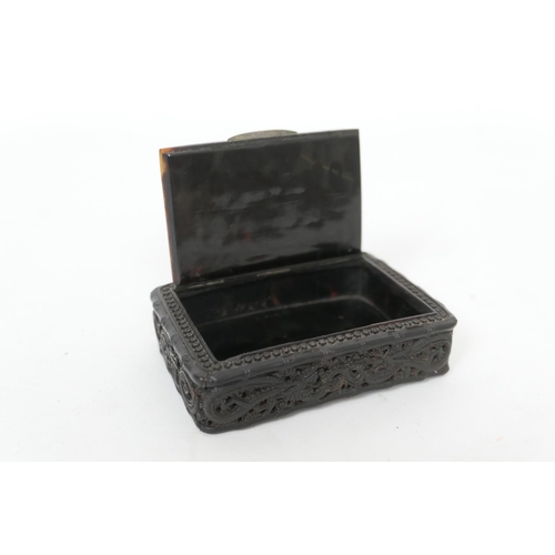 655 - Cantonese carved tortoiseshell snuff box, late 19th Century, curved form carved with figural panels,... 