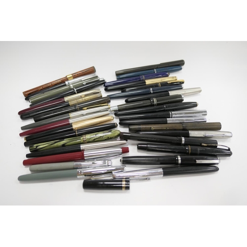 407 - Quantity of assorted fountain pens