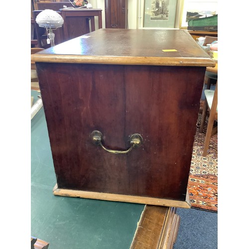 639 - Victorian mahogany collector's table cabinet