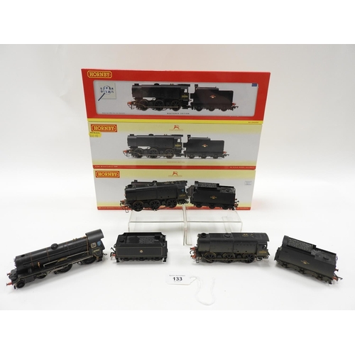 133 - Hornby 00 gauge Class Q1, BR, loco and tender, 33009, weathered edition (boxed); also Hornby 00 gaug... 