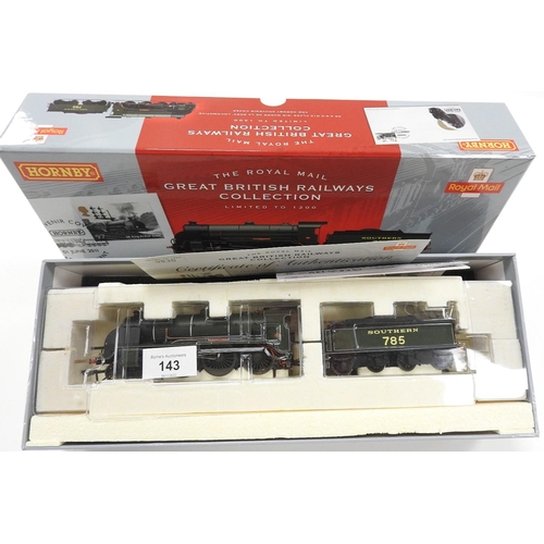143 - Hornby, limited edition, 00 gauge, Southern N15 Class, loco and tender, 'Sir Mador de la Port' (boxe... 