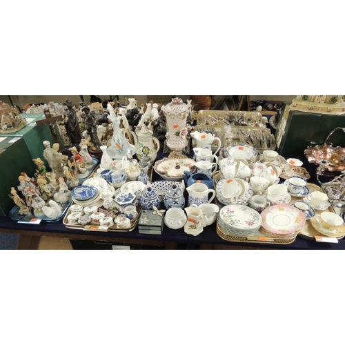 103 - Mix of ceramics and collectables including tea wares, matched cups and saucers; also cups, saucers a... 
