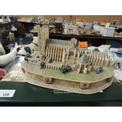 109 - Large and impressive Lilliput Lane casting of Westminster Abbey, boxed