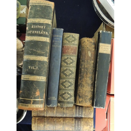 25 - Small quantity of mixed books including Greek Aristotelis De Rhetorica, dated 1820, Volume I, The Hi... 