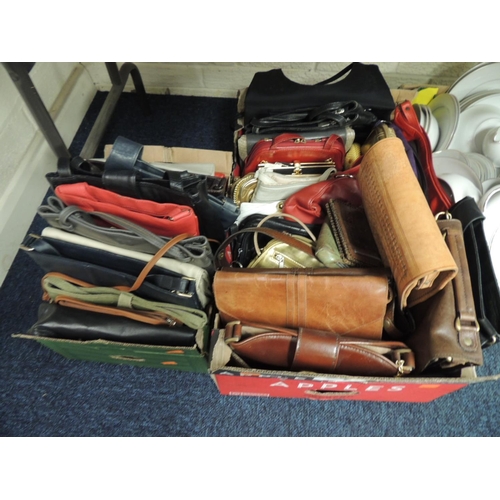 3 - Good quantity of ladies' handbags (2 boxes)