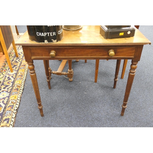 641 - Early 19th Century mahogany side table fitted with a single long drawer, width 85cm