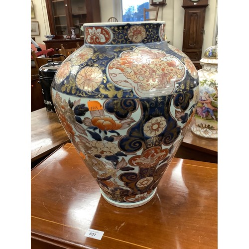 636 - Japanese Imari porcelain jar, late 17th/early 18th Century (af), height 43cm