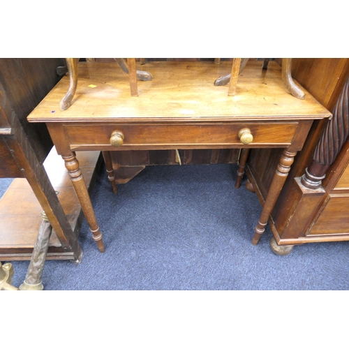 536 - Early 19th Century mahogany side table fitted with a single long drawer, width 85cm