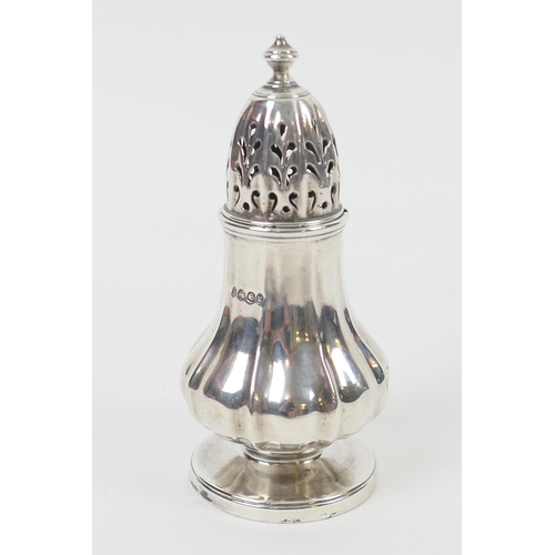 143 - Victorian silver pepper pot, London 1837, fluted baluster form, 10cm, weight approx. 65g