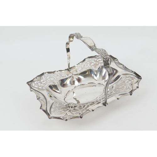 146 - George V silver table basket, Birmingham 1913, shaped rectangular form with pierced foliate decorati... 