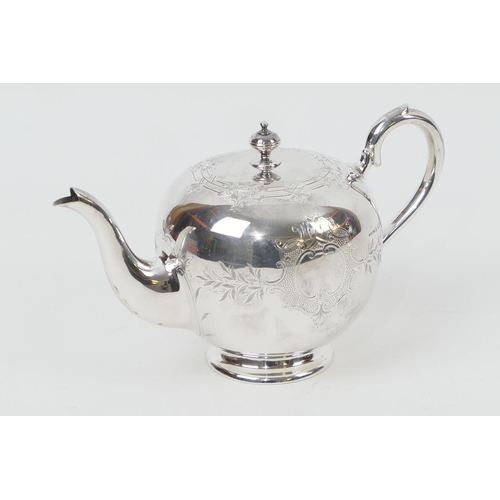 154 - George V silver bachelor's teapot, by S J Levi, Birmingham 1927, of apple shape with a ball finial, ... 