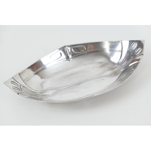 165 - Attributed to WMF, a Jugendstil silver plated bowl, boat shape, 33cm x 19cm