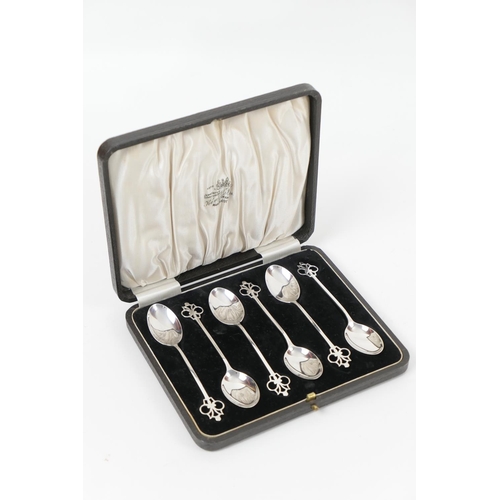 182 - Set of six George V silver teaspoons, Birmingham 1927, cased, weight approx. 47g