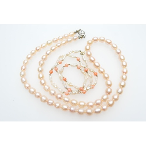 235 - Freshwater pearl necklace, the pearls approx. 7mm, united by a metal clasp, length 57cm; also a fres... 