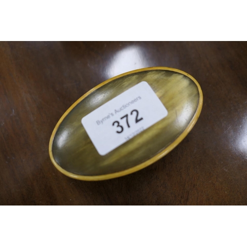 372 - George III horn snuff box, dated 1798, oval form inscribed 'Ed Humphreys', 9cm x 5cm