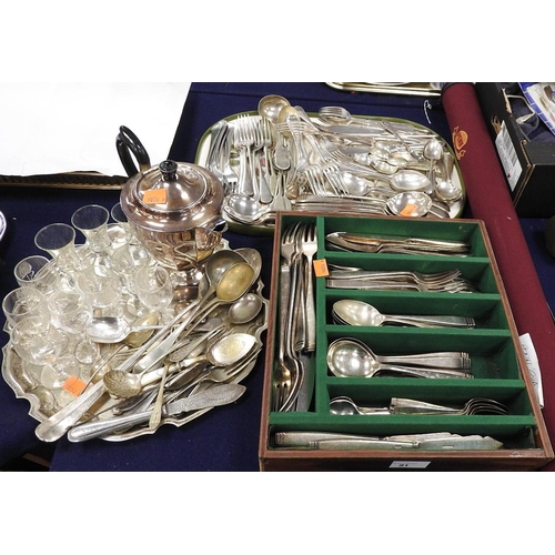 91 - Mixed silver plated and other loose cutlery, liqueur glasses and plated hot water jug