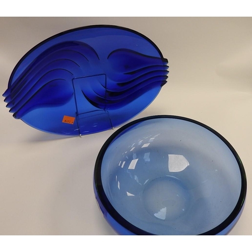 123 - Heavy blue glass bowl and a blue glass platter (2)