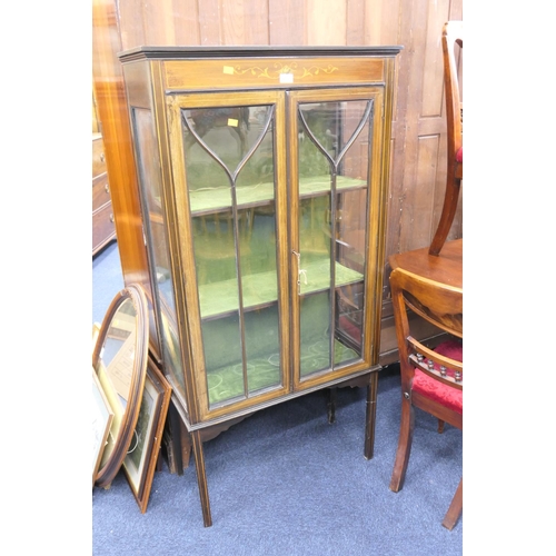 452 - Edwardian mahogany and inlaid display cabinet