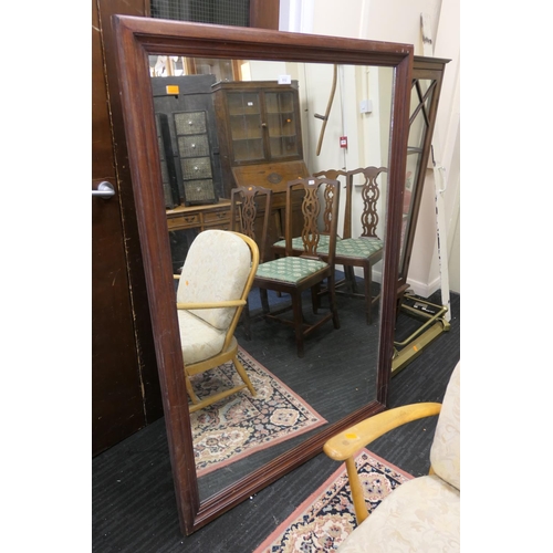 512 - Large mahogany framed rectangular wall mirror, 145cm x 100cm